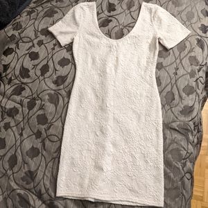 ✨(3 for 50$)✨ Forever 21 Slim Fit White Dress